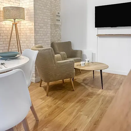 Angevin Avec Terrasse Et Wifi Rapide